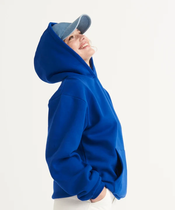 bluza personalizowana, bluza z nadrukiem, bluza z logo, bluza oversize z kapturem, odzież reklamowa, bluza firmowa, nadruk na bluzie, bluza z własnym napisem