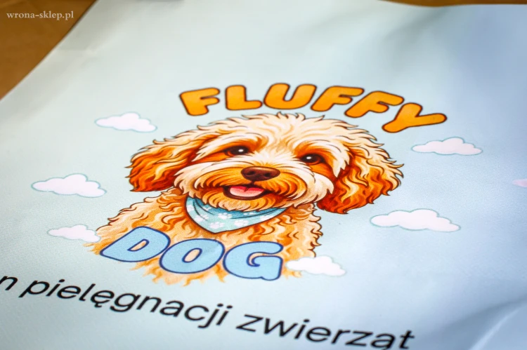 Baner reklamowy z nadrukiem logo firmy – trwała reklama zewnętrzna