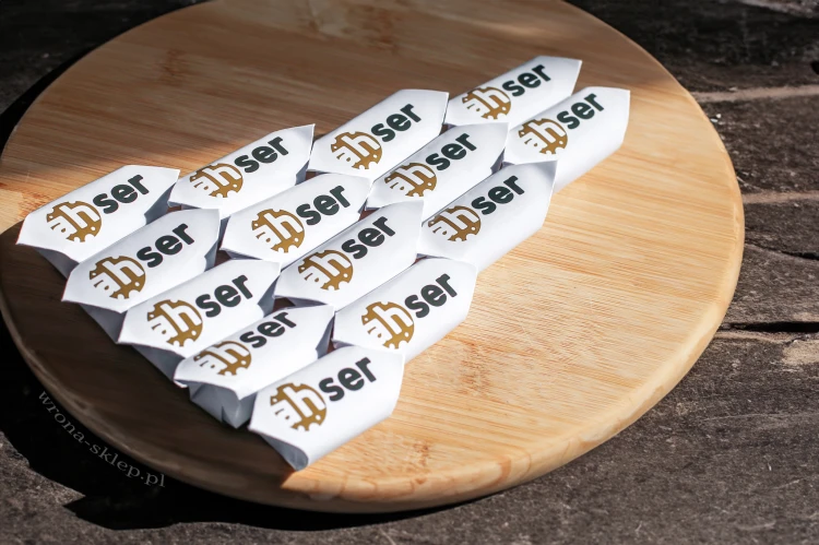 Krówki z Twoim logo