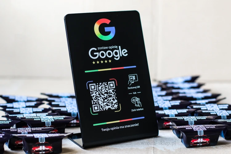 Stojak z kodem QR